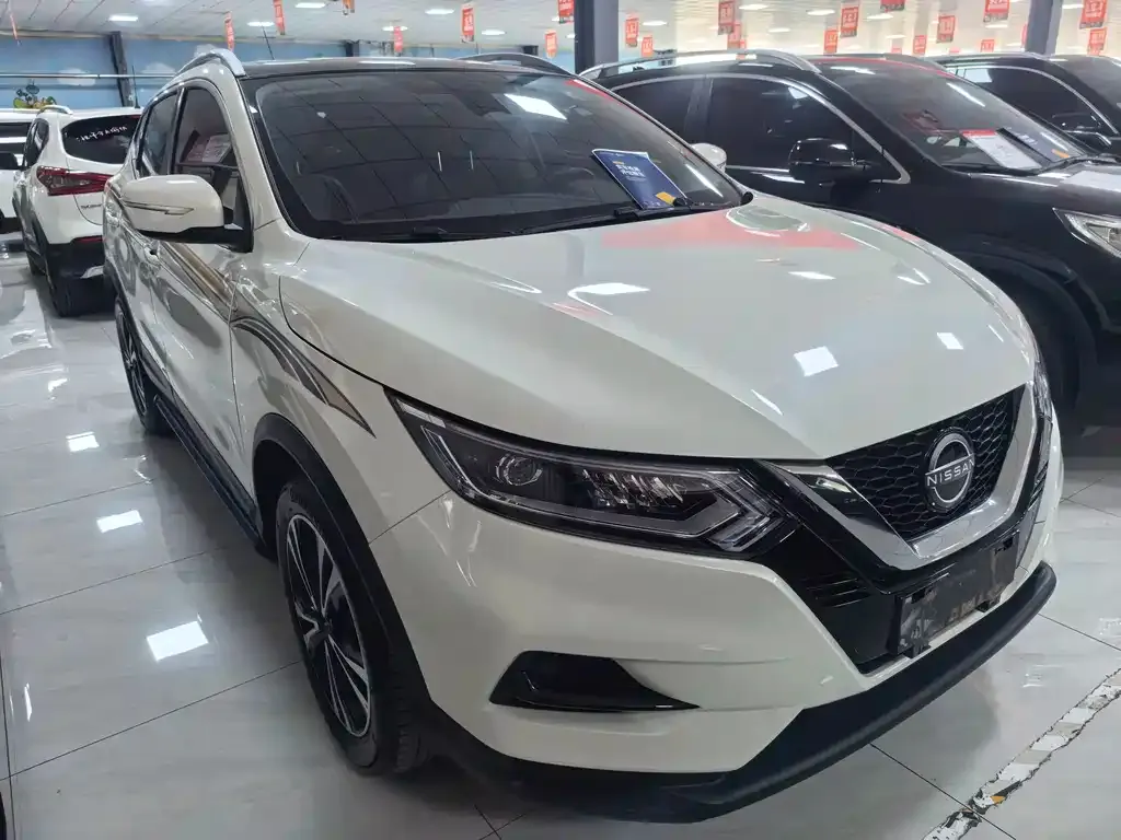 Nissan Qashqai — фото 8