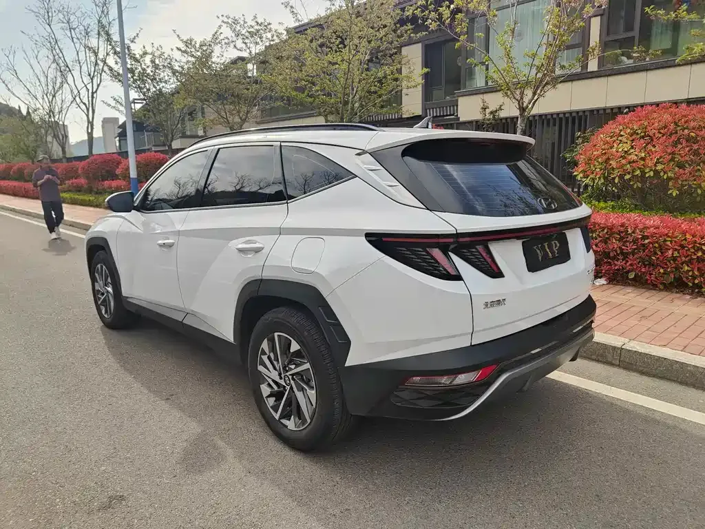 Hyundai Tucson — фото 6