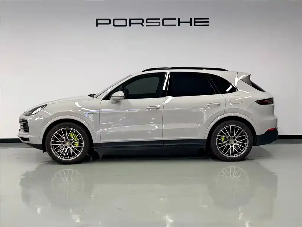 Porsche Cayenne Hybrid — фото 4