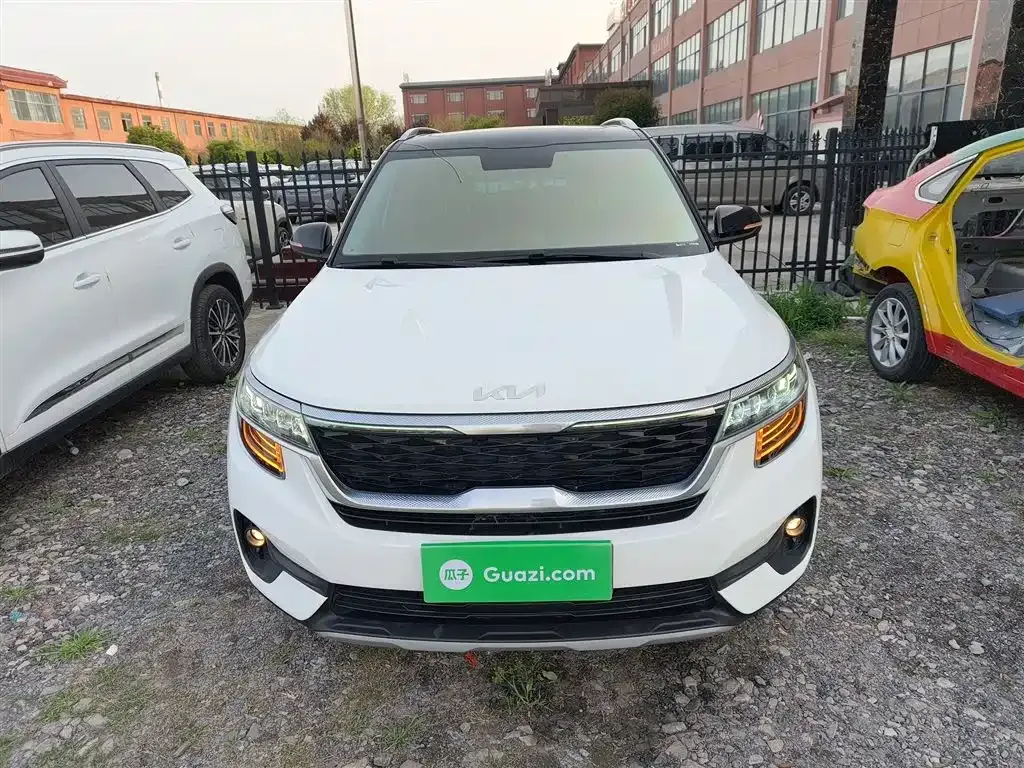 Kia KX3 2022 из CN, фото 10