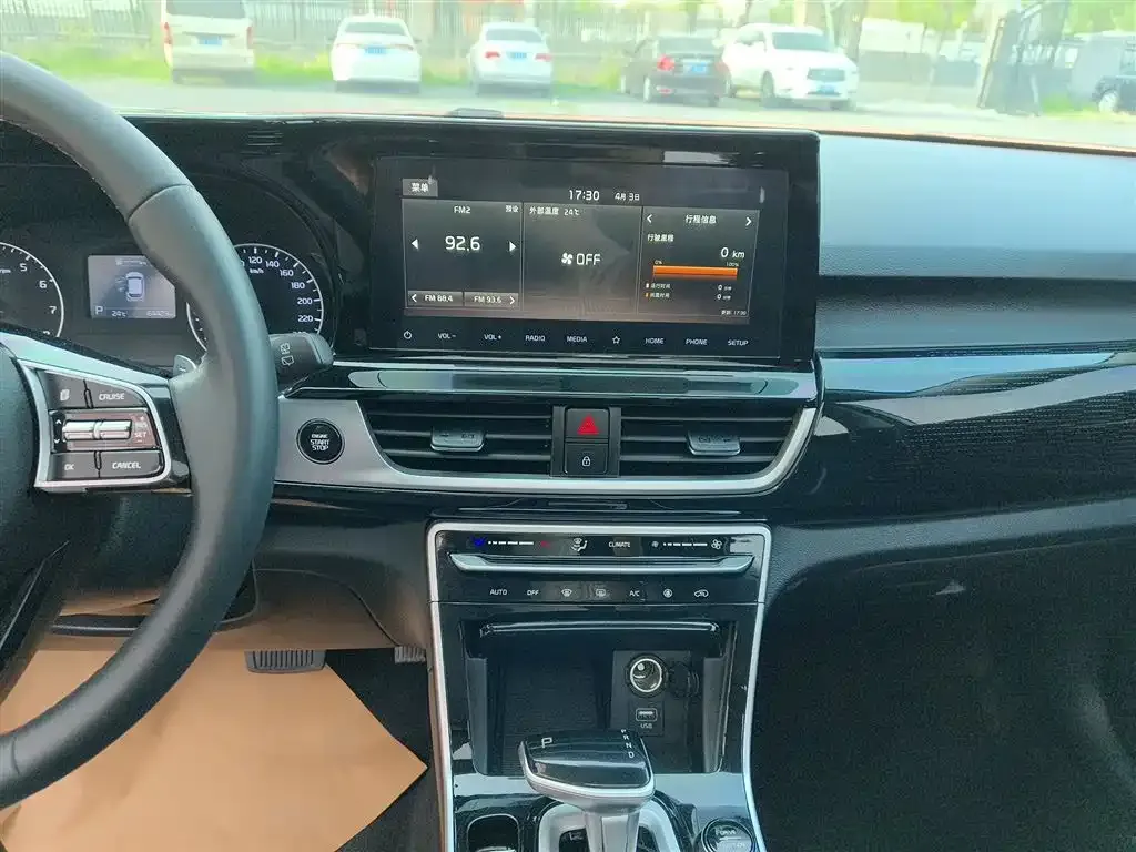 Kia KX3 2022 из CN, фото 5