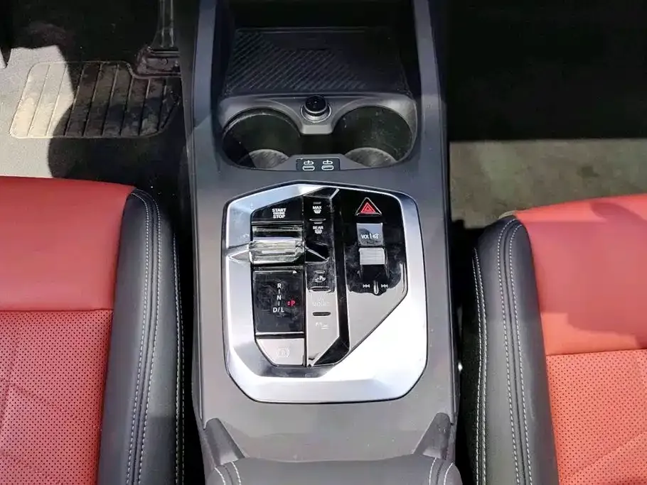 BMW 2 Series 2025 из CN, фото 8