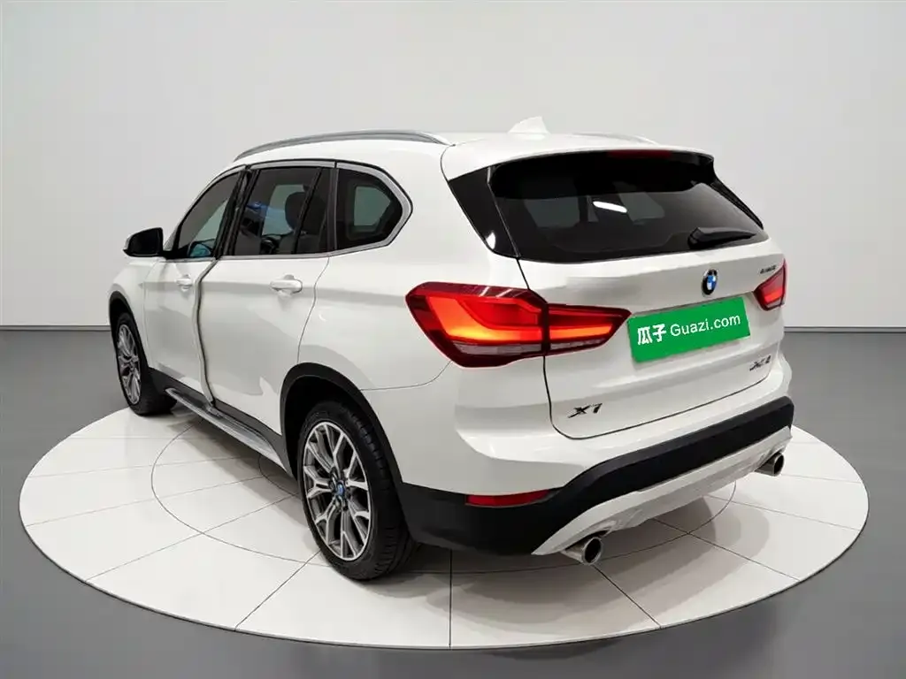 BMW X1 — фото 2