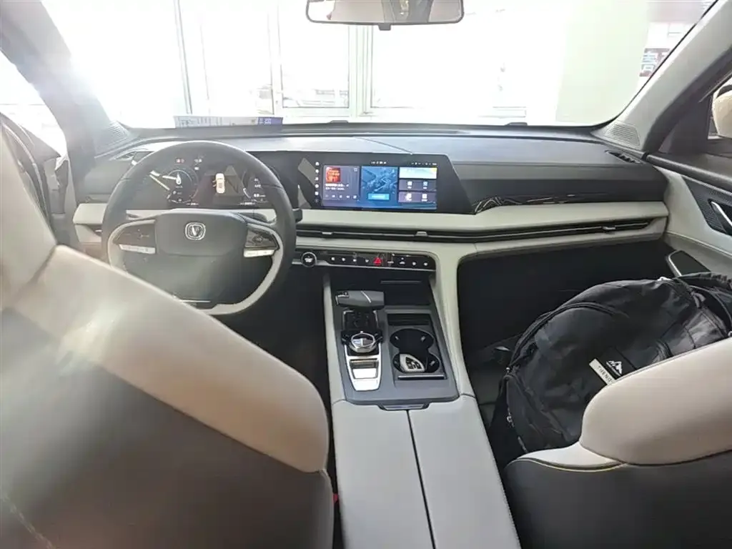 Changan CS75PLUS — фото 2