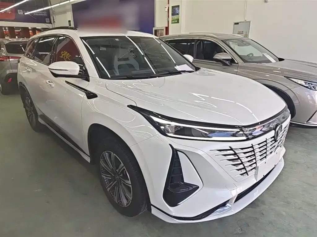 Changan CS75PLUS — фото 4