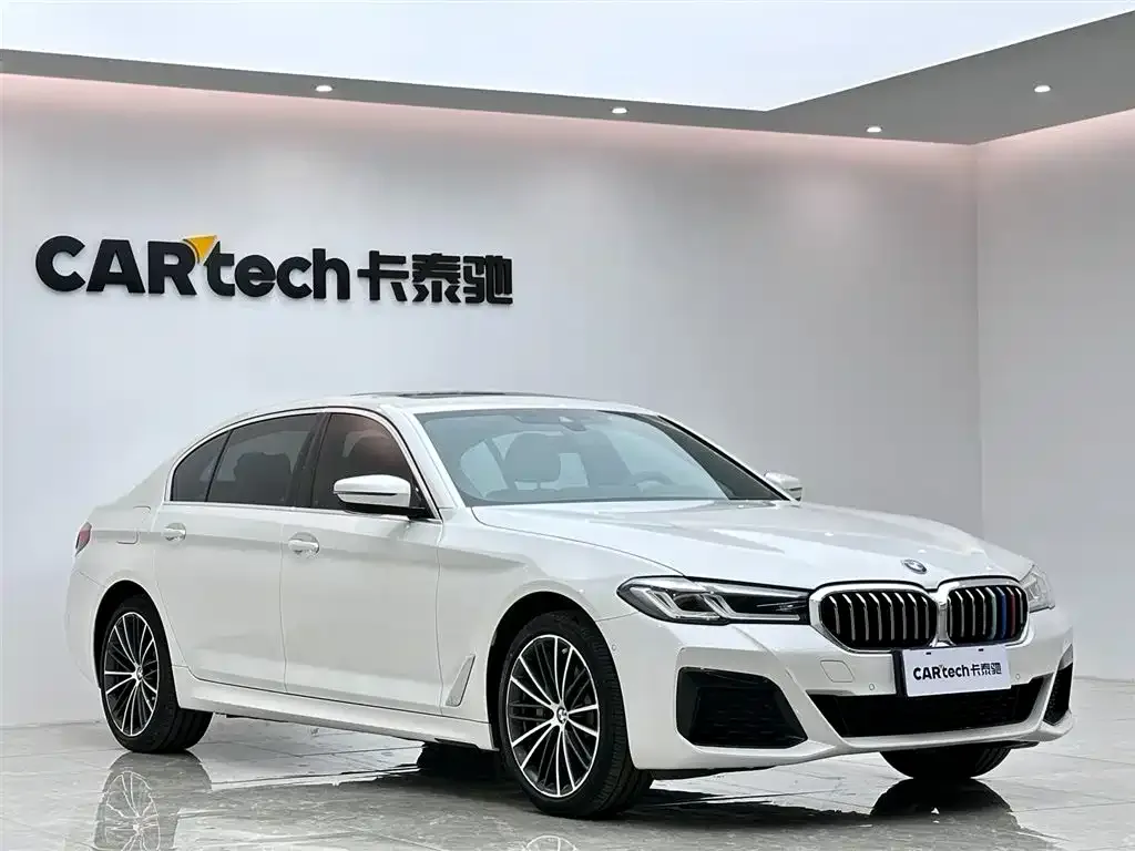 BMW 5 Series — фото 2