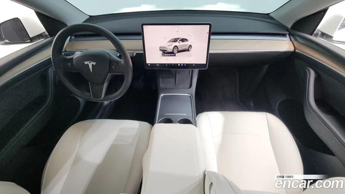 Tesla Model Y — фото 2