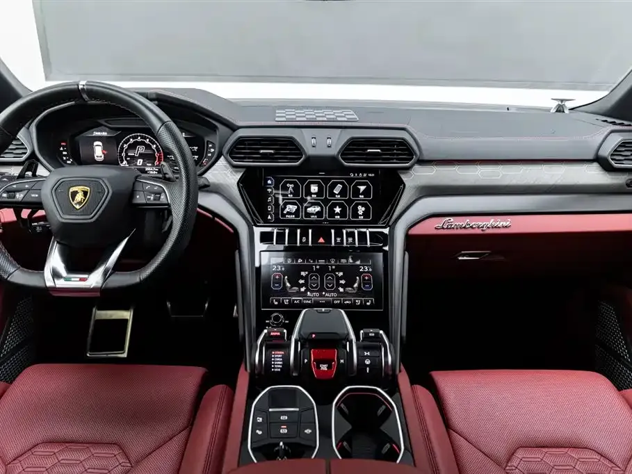 Lamborghini Urus — фото 7
