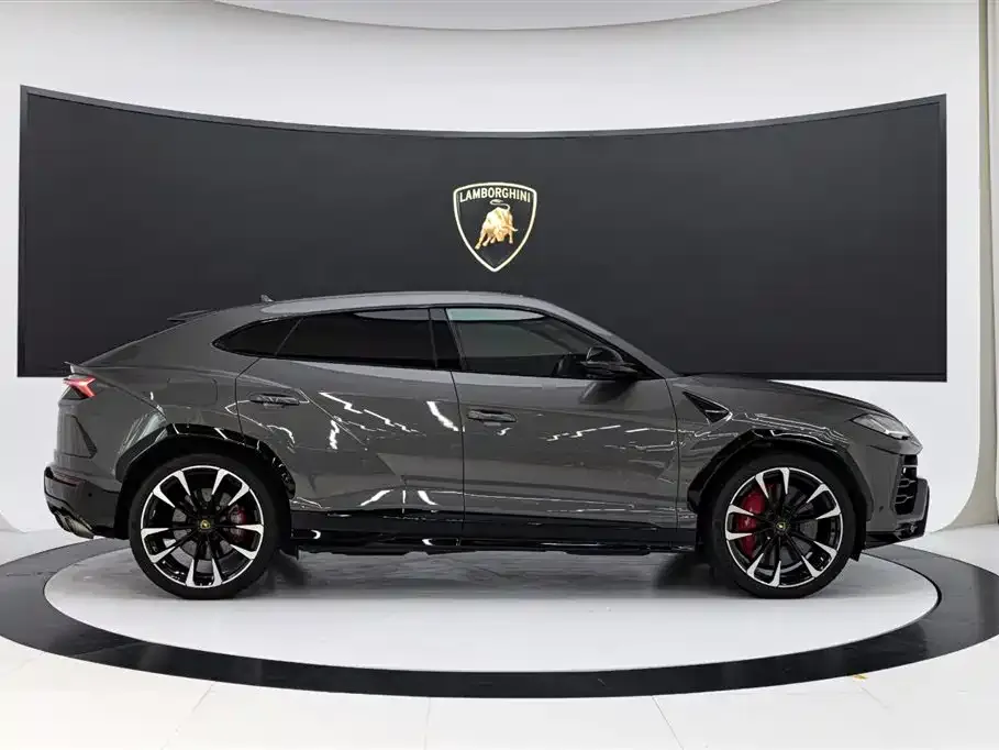 Lamborghini Urus — фото 8