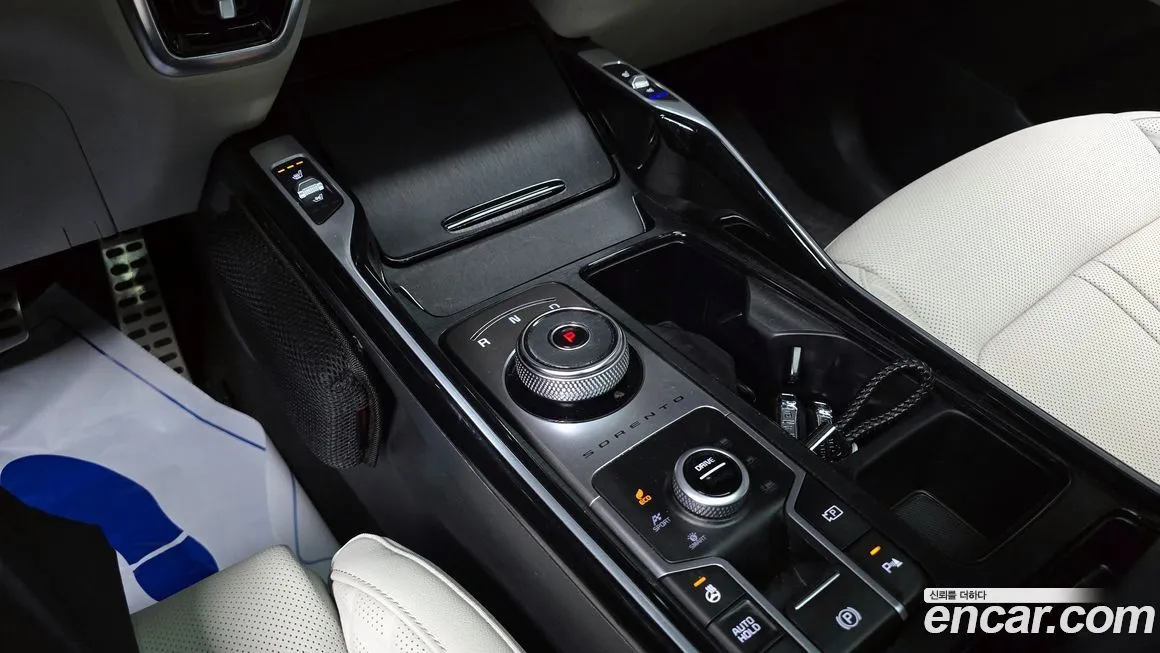 Kia Sorento — фото 7