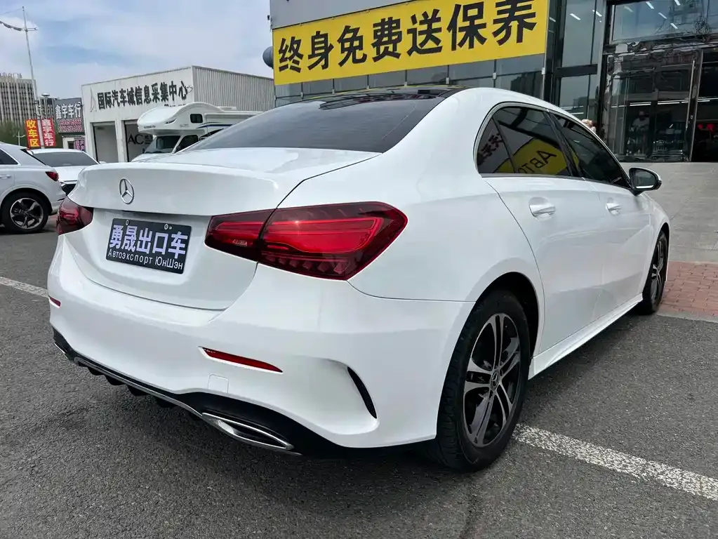 Mercedes-Benz A-Class — фото 10
