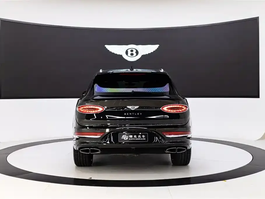 Bentley Bentayga — фото 2