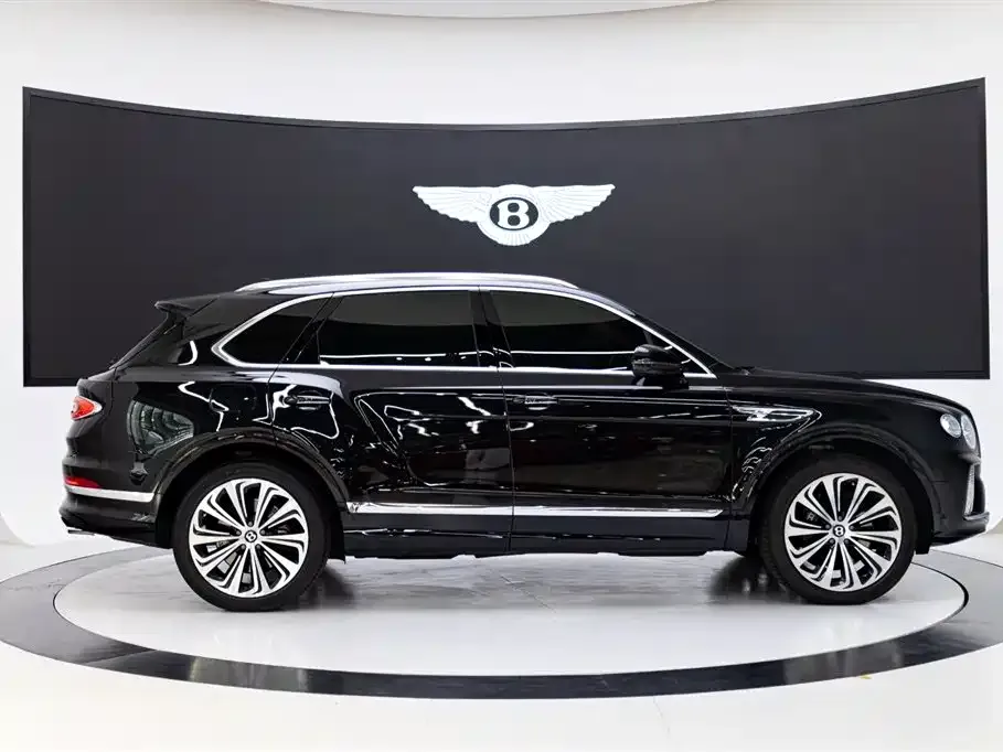 Bentley Bentayga — фото 9