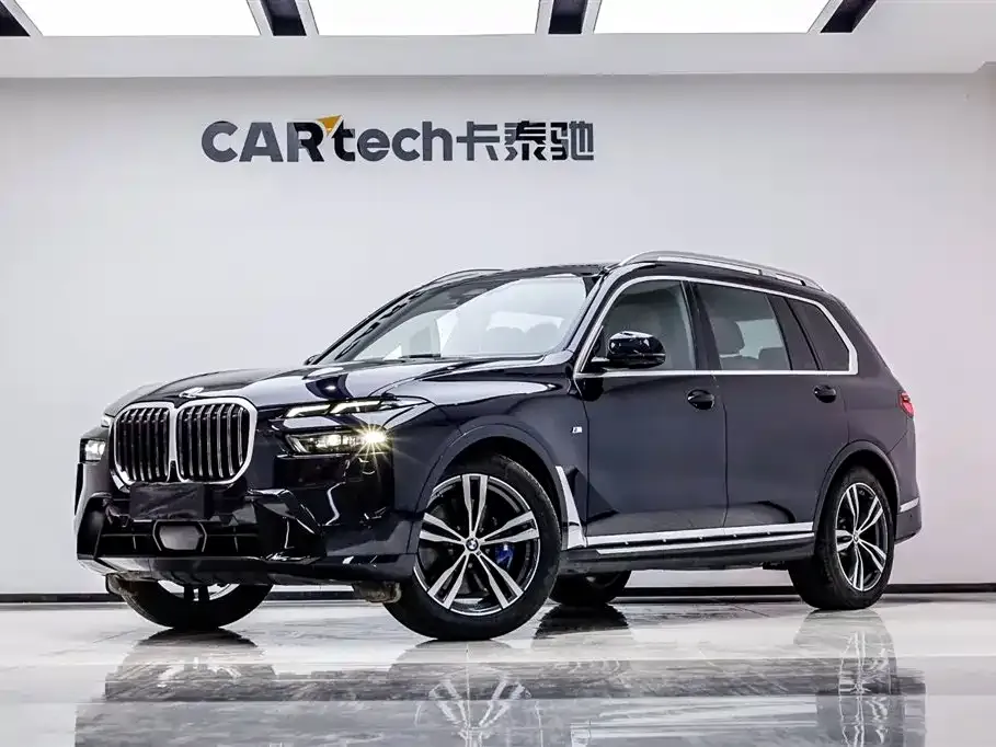 BMW X7 — фото 1