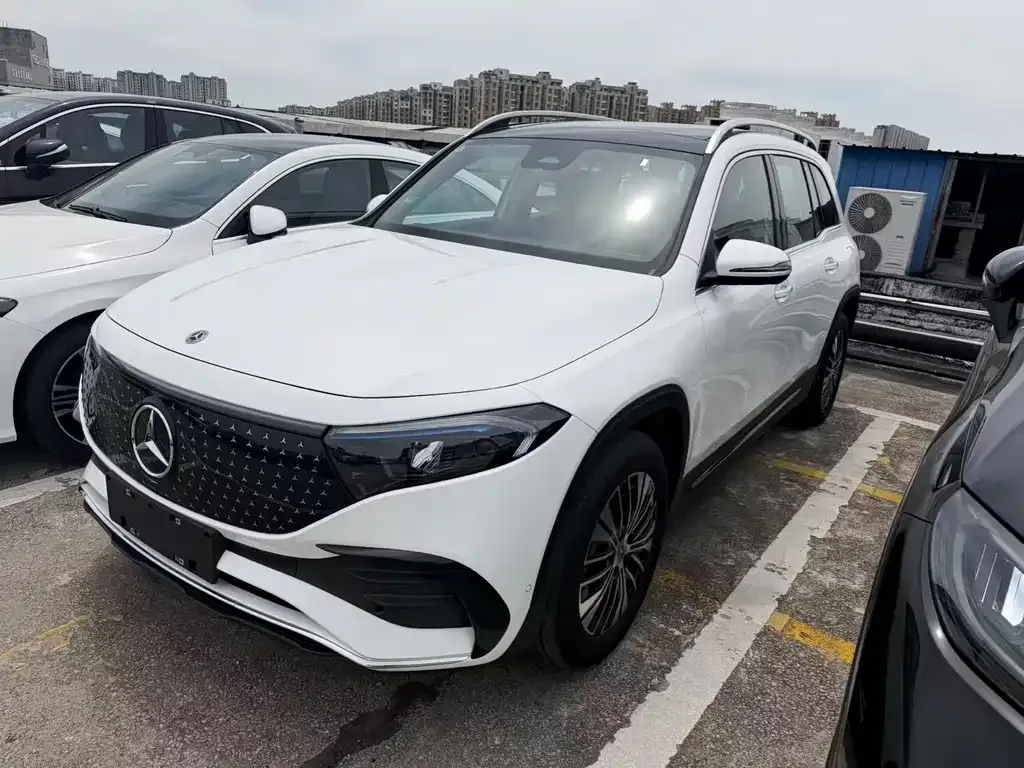Mercedes-Benz EQB