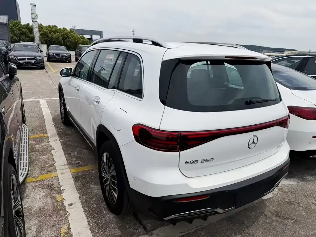 Mercedes-Benz EQB 2026 из CN, фото 7