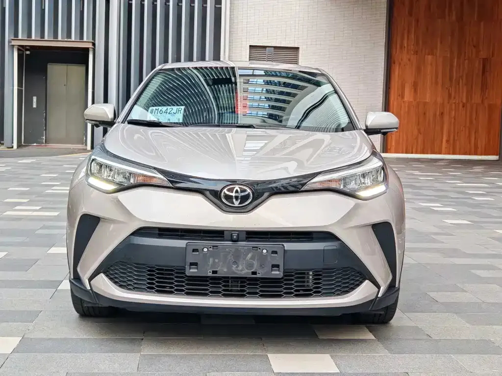Toyota C-HR 2023 из CN, фото 7
