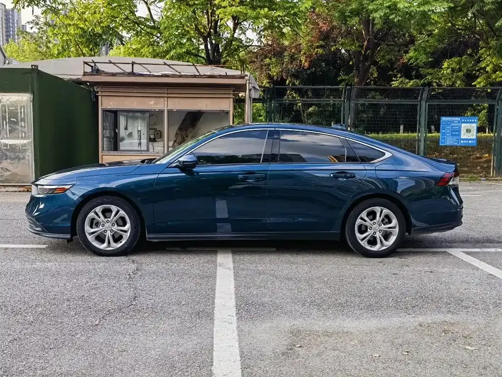 Honda Accord 2023 из CN, фото 9