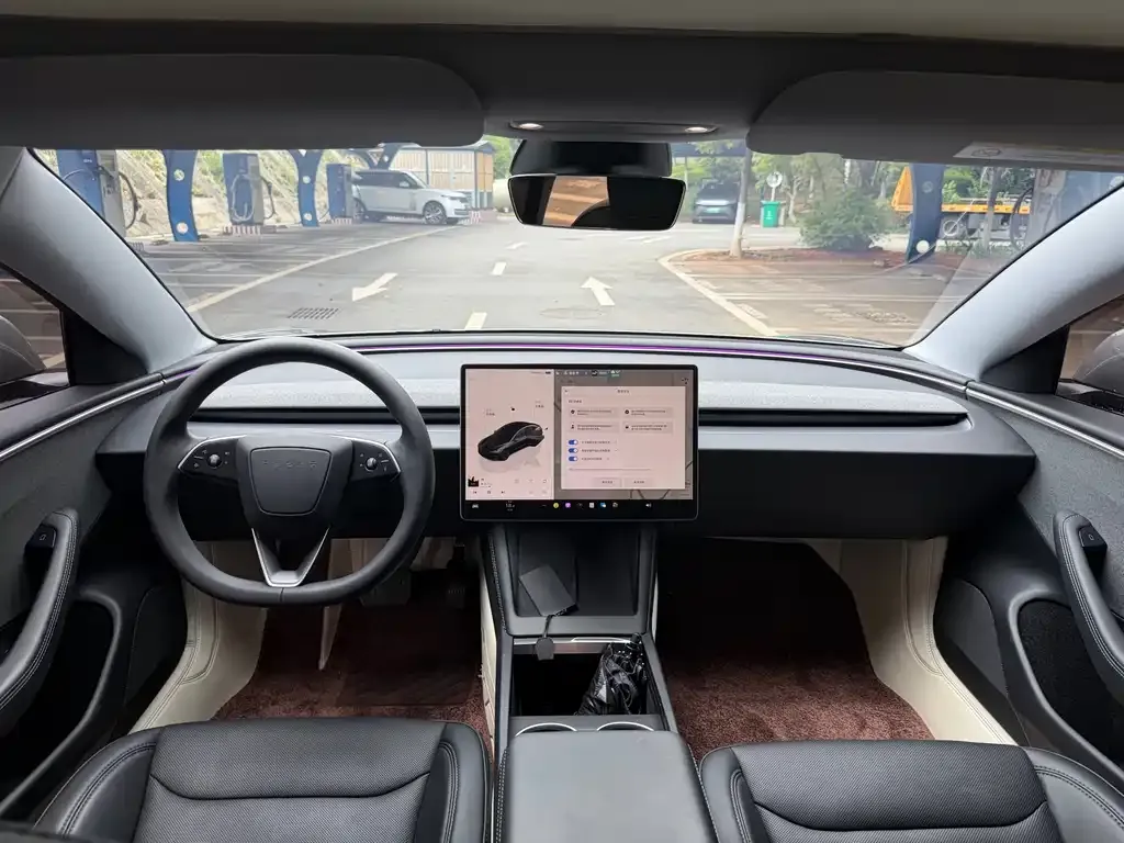 Tesla Model 3 — фото 8