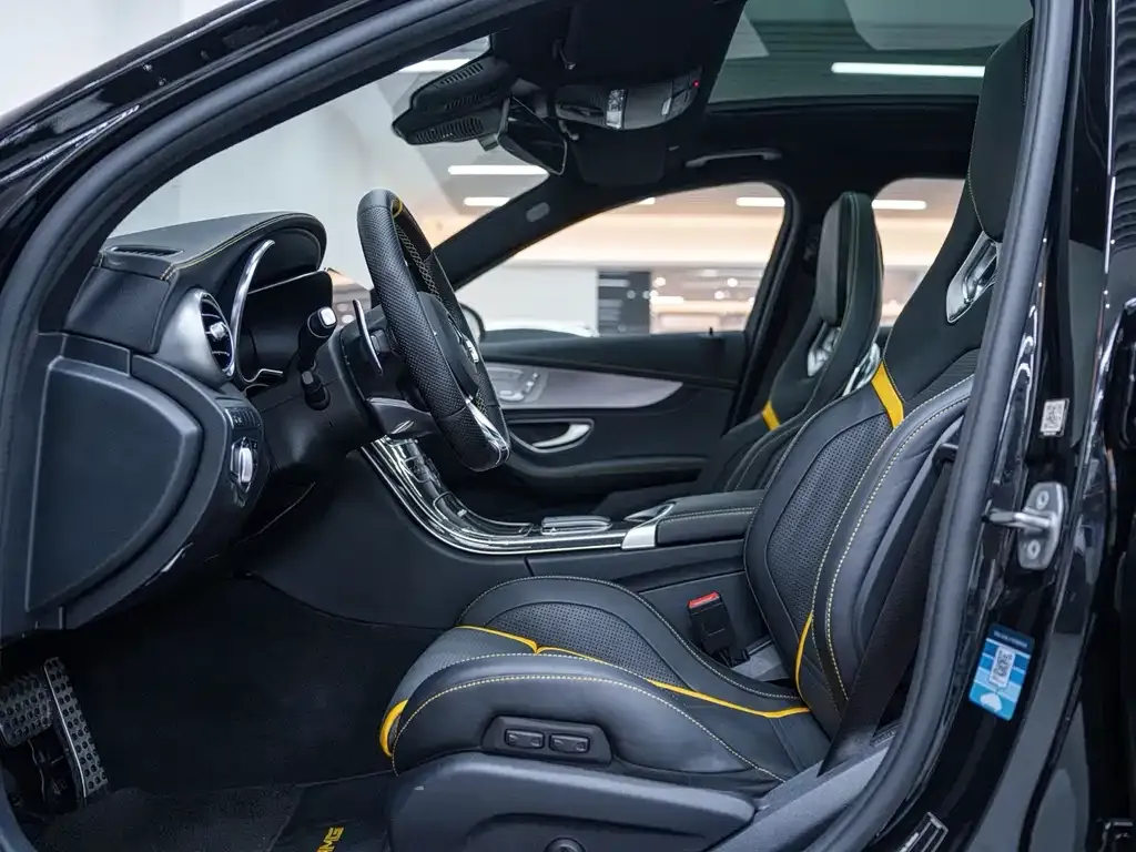 Mercedes-Benz C-Class AMG — фото 6