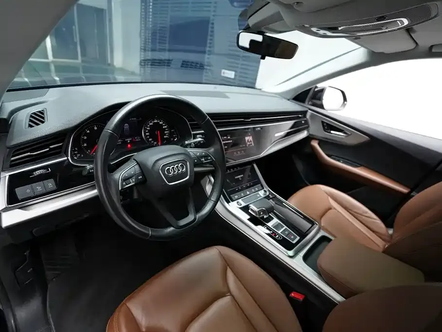 Audi Q8 2022 из CN, фото 10