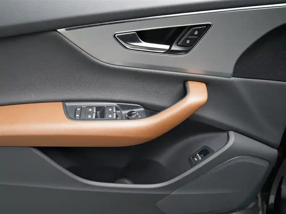 Audi Q8 2022 из CN, фото 9