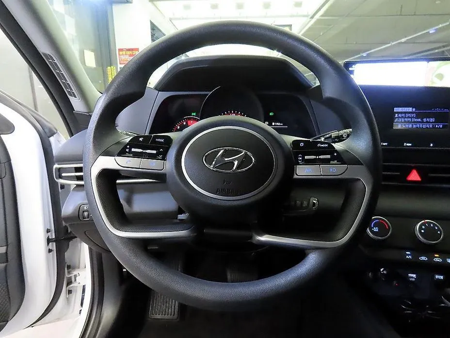 Hyundai AVANTE 2021 из KR, фото 6
