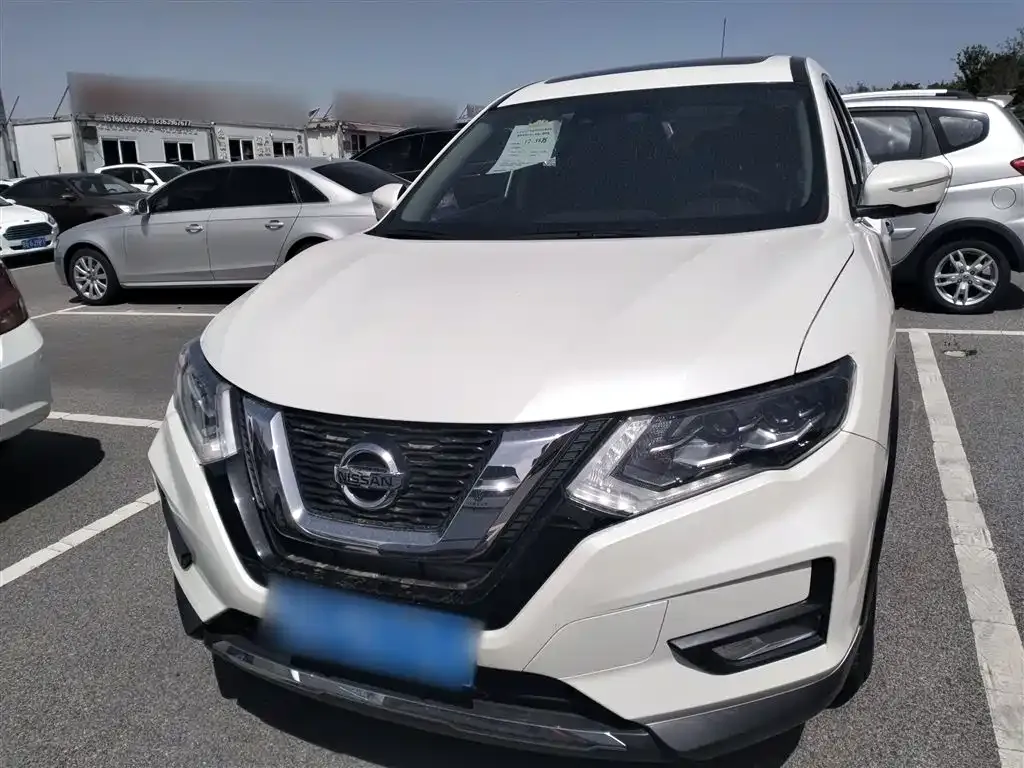 Nissan X-Trail — фото 9