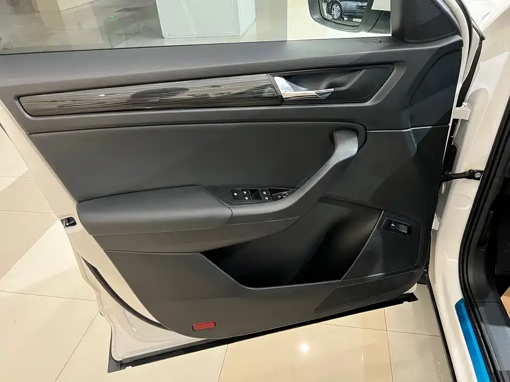 Skoda Kodiaq 2021 из CN, фото 3