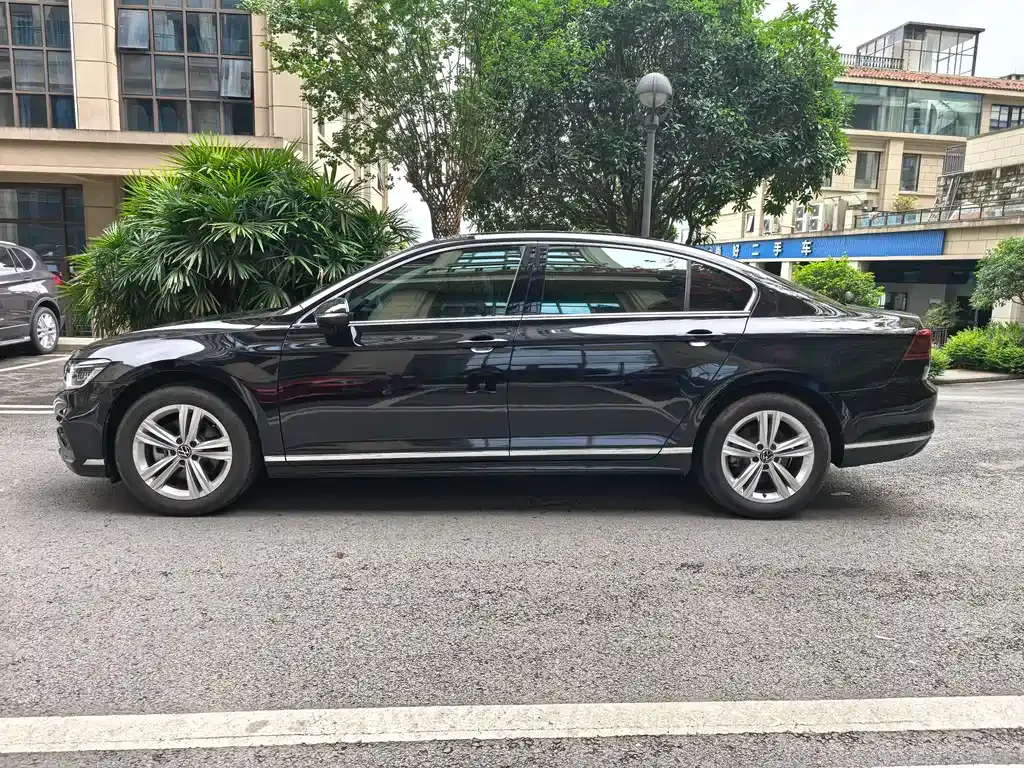 Volkswagen Magotan 2024 из CN, фото 7