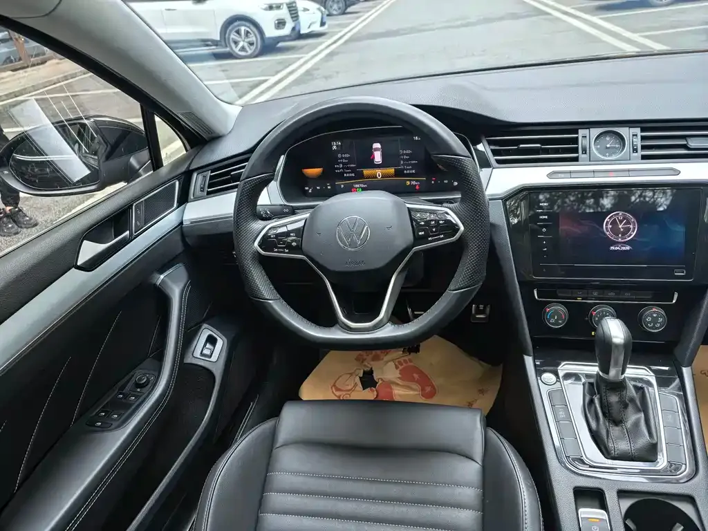 Volkswagen Magotan 2024 из CN, фото 4