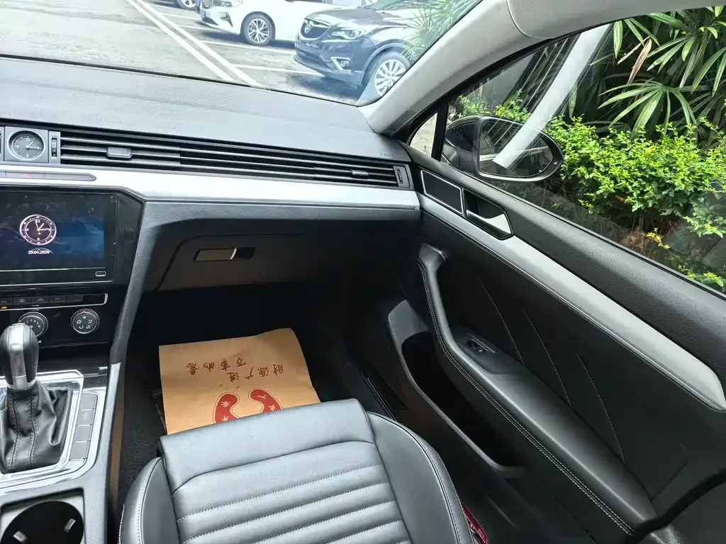 Volkswagen Magotan 2024 из CN, фото 2