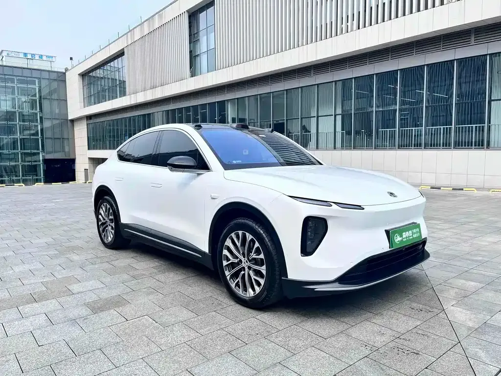 NIO EC6 — фото 8