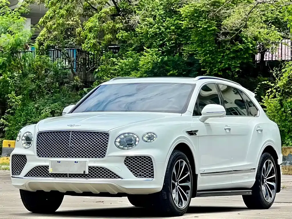 Bentley Bentayga — фото 1