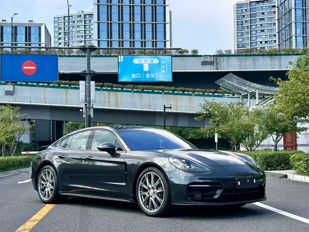 Porsche Panamera — фото 10