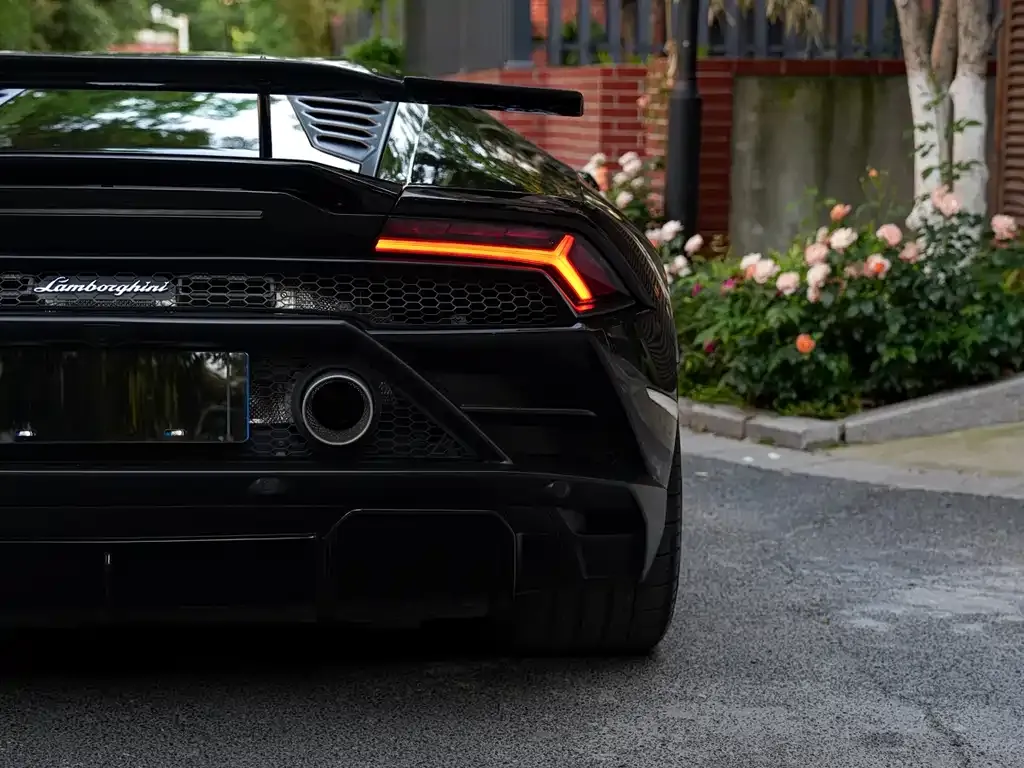 Lamborghini Huracan — фото 6