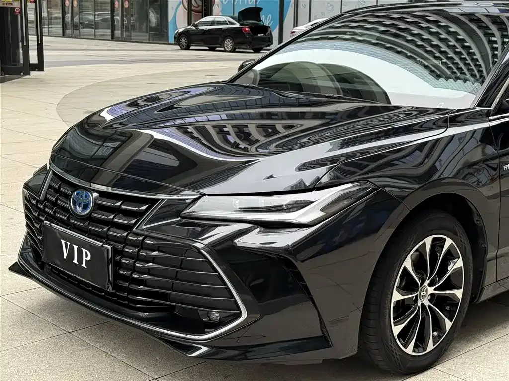 Toyota Avalon — фото 4