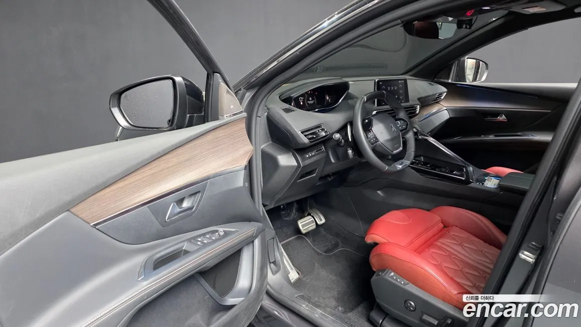 Peugeot 5008 2024 из KR, фото 8