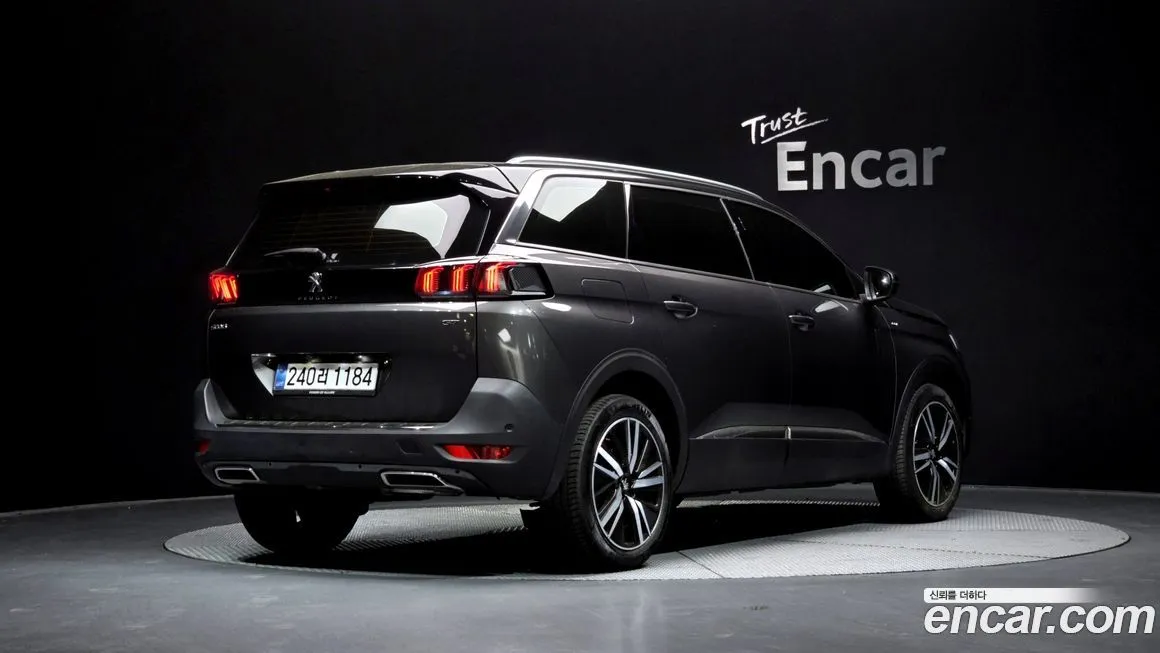 Peugeot 5008 2024 из KR, фото 6