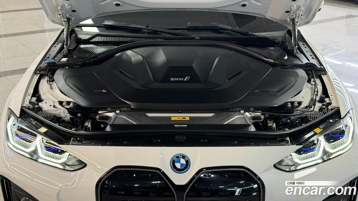 BMW i4 2024 из KR, фото 7