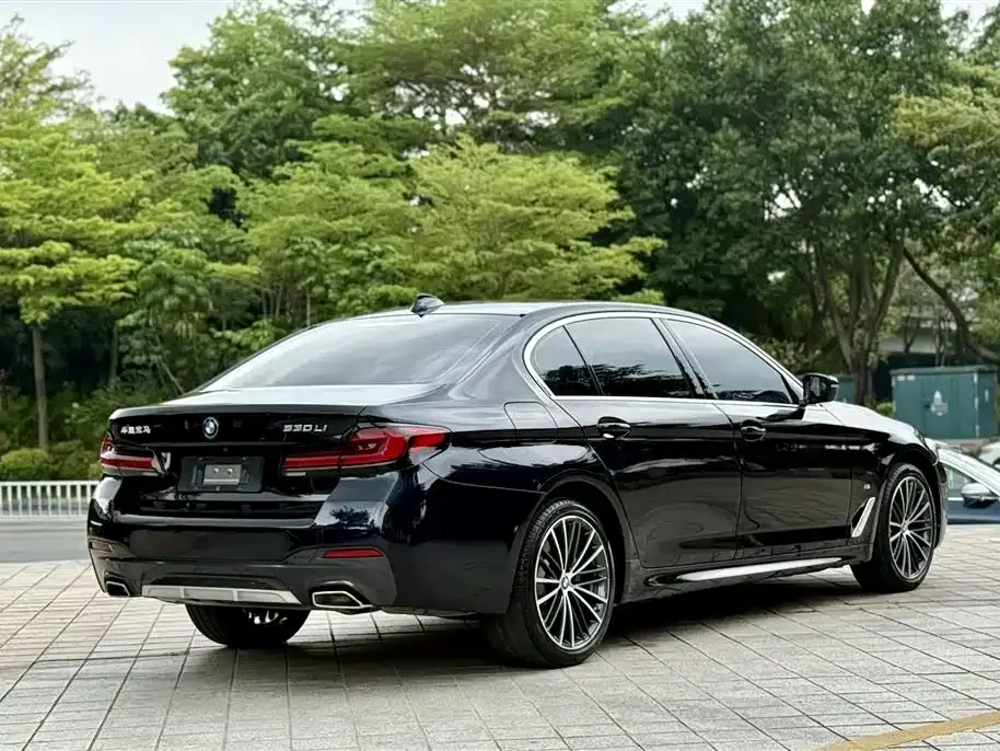 BMW 5 Series — фото 4