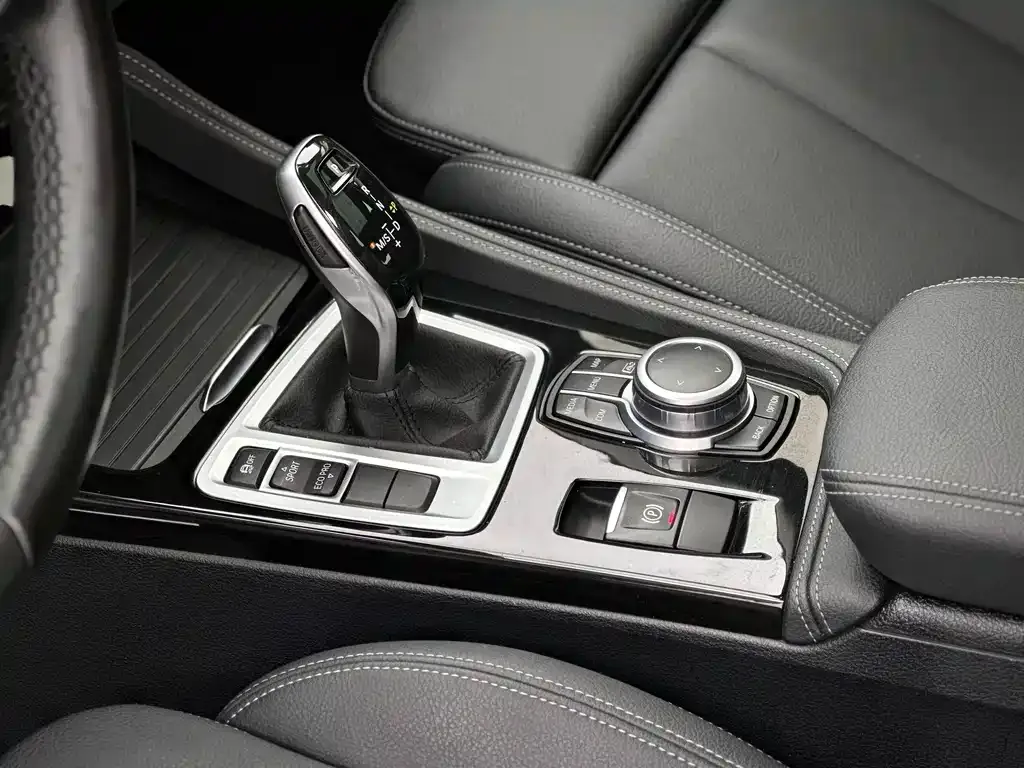 BMW 1 Series 2021 из CN, фото 7
