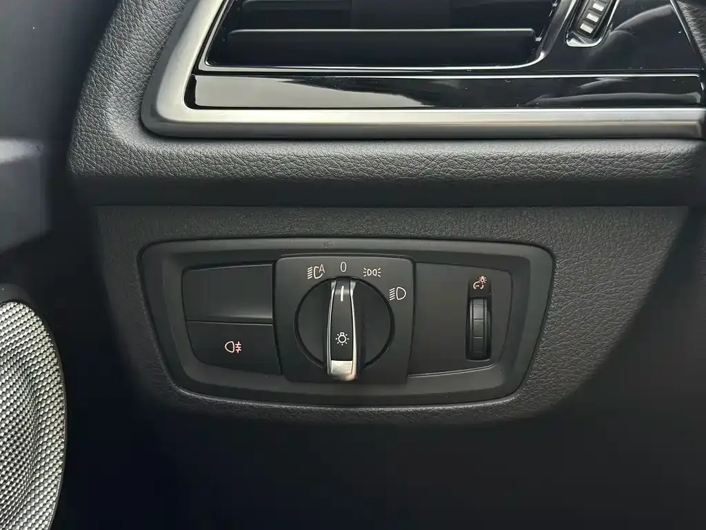 BMW 1 Series 2021 из CN, фото 6