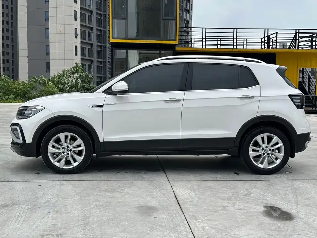 Volkswagen T-Cross — фото 6