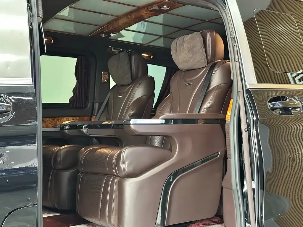 Mercedes-Benz V-Class 2021 из CN, фото 5