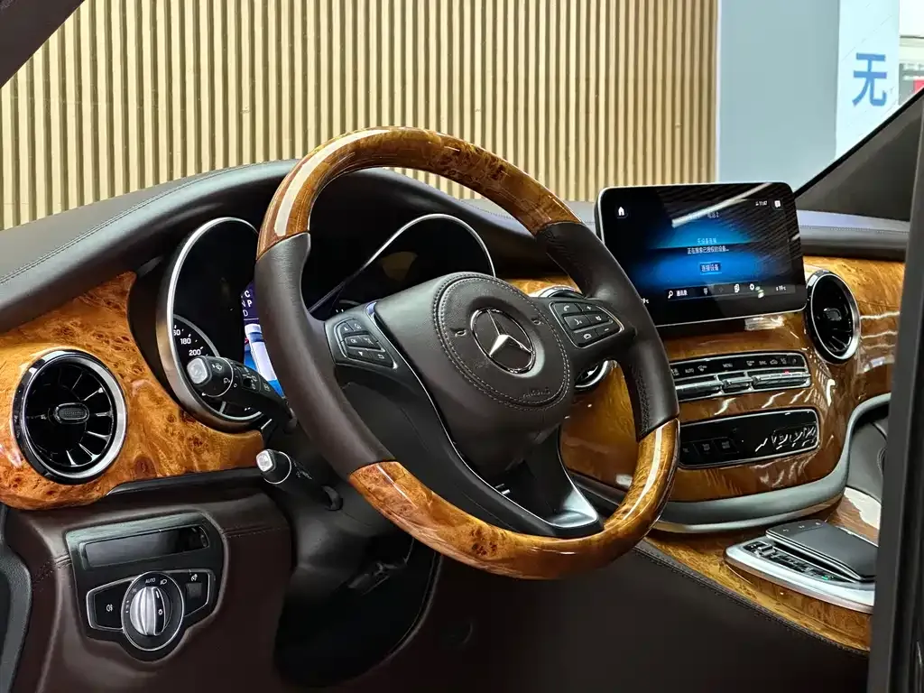 Mercedes-Benz V-Class 2021 из CN, фото 3