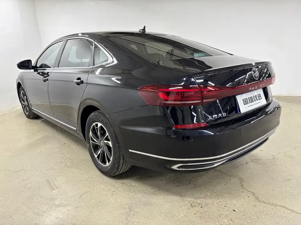 Volkswagen Passat — фото 3