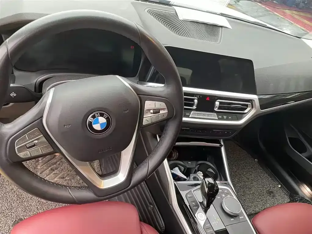 BMW 3 Series 2022 из CN, фото 3