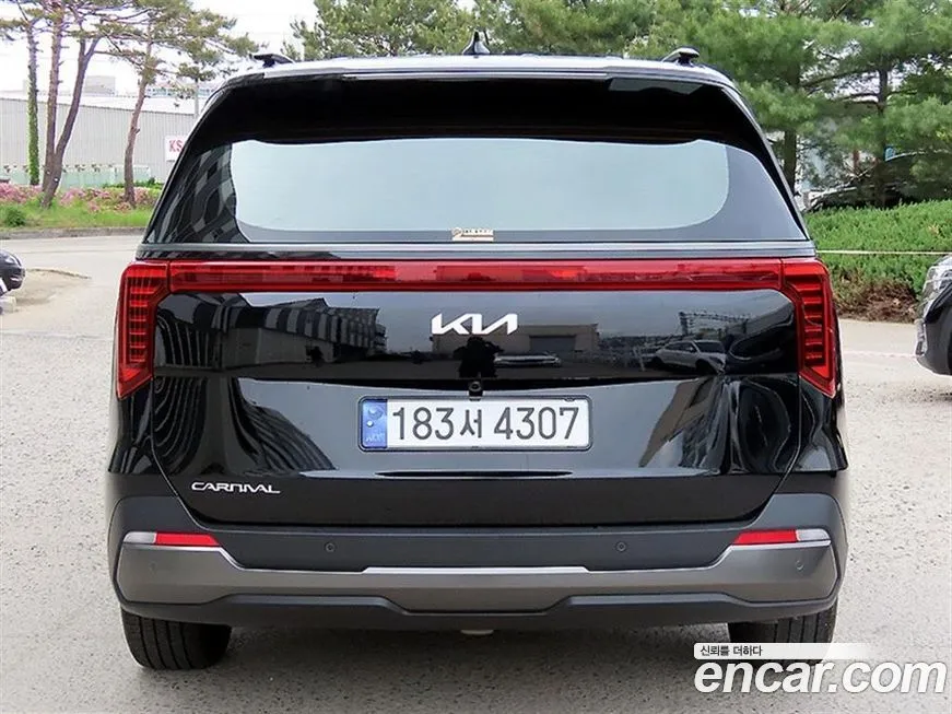 Kia Carnival — фото 5