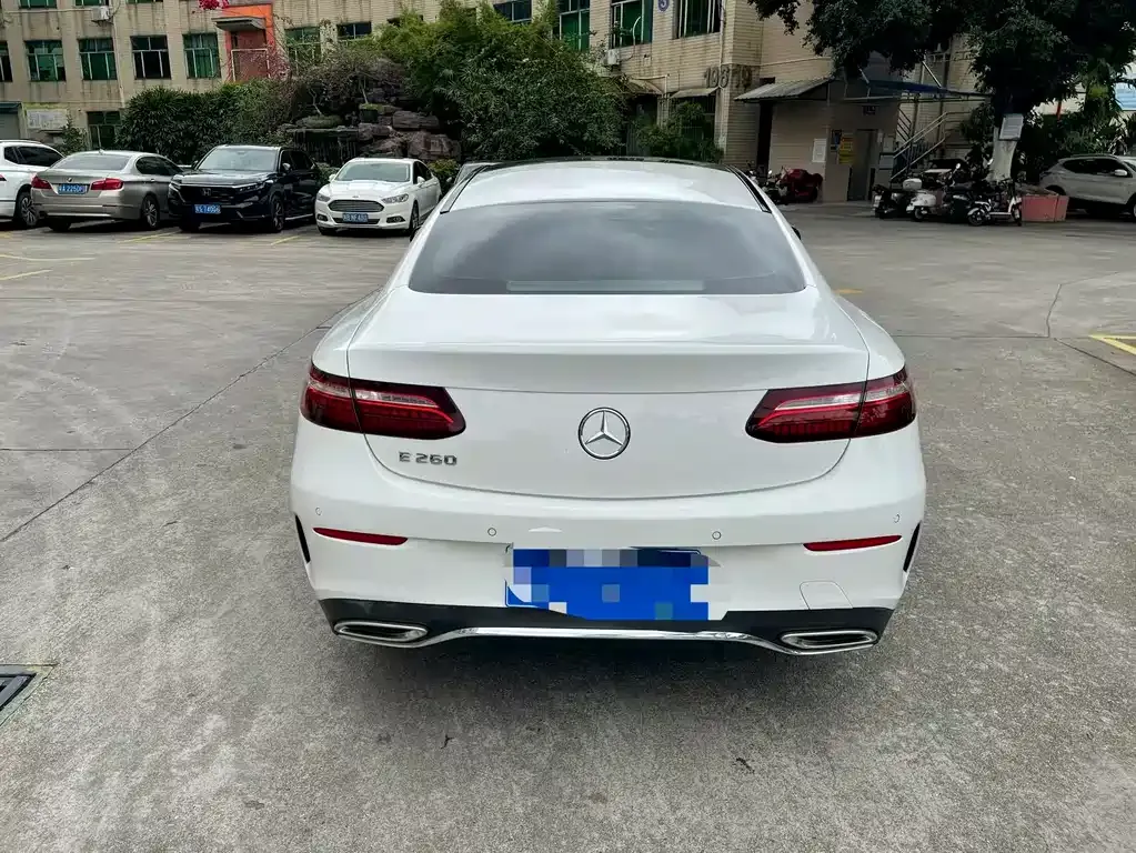 Mercedes-Benz E-Class (Import) — фото 3